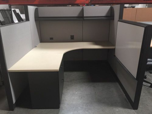 Steelcase answer cubicles in 6.5&#039;x6.5&#039; hi-lo 65&#034;/54&#034; in california loaded! for sale