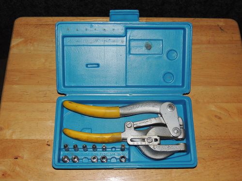 Roper whitney no. 5 jr hand punch w/ dies and case for sale