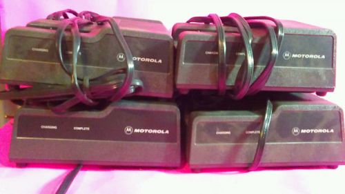 A LOT OF 8 Motorola NTN4633C Battery Charger USED