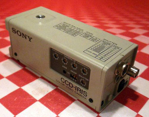 SONY CCD-IRIS Color Video Camera DXC-107