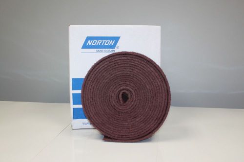 Norton 66261051701 4&#034;x30&#039; Roll Aluminum Oxide Very Fine Maroon