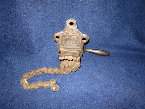 Vintage Vulcan tool, USA No.1 Bench Chain Pipe Vise