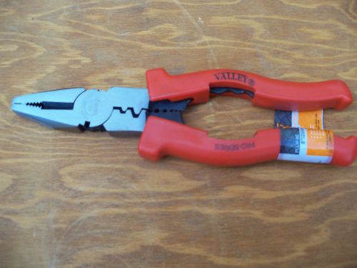 PRO SERIES 8&#039;&#039; ELECTRICIAN PLIERS WITH INSULATED GRIPS .  NEW