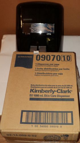 Kimberly Clark 09070 D2 Twin System Skin CARE DISPENSER