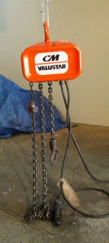 Cm valustar 1 ton electric  chain hoist for sale