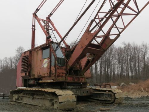 Manitowoc 3900 150 ton crawler crane with clam bucket good &amp; cheap! baltimore md for sale