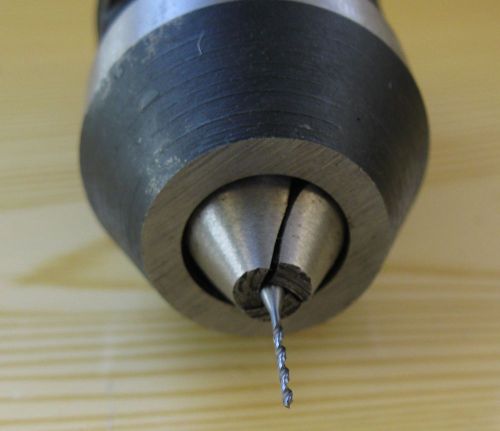 Insert drill clamping up to 10 mm.