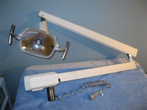 Adec 6300 Dental Light pole mounted to Exam chair pivoting Arm dual handle 120V