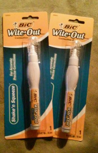 BIC WITE-OUT Shake&#039;n Squeeze Correction Pen LOT OF 2