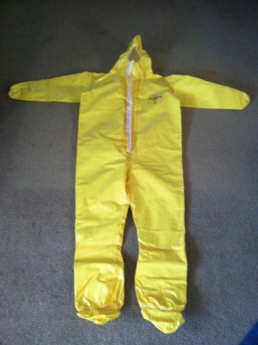 Dupont Tychem BR 130 Chemical Protection Suit Hooded Coverall &amp; Feet Sz 3X New.