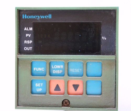 HONEYWELL DC3005-0-000-1-00-0111 TEMPERATURE CONTROLLER 120 VAC, 10 VA, 60HZ USA