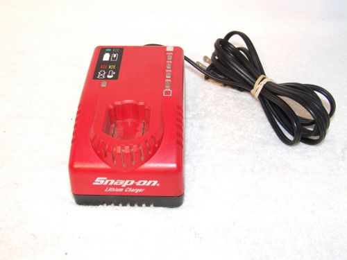 Snap On Tools CTC772  7.2V - 14.4V Lithium  Battery Charger Nice
