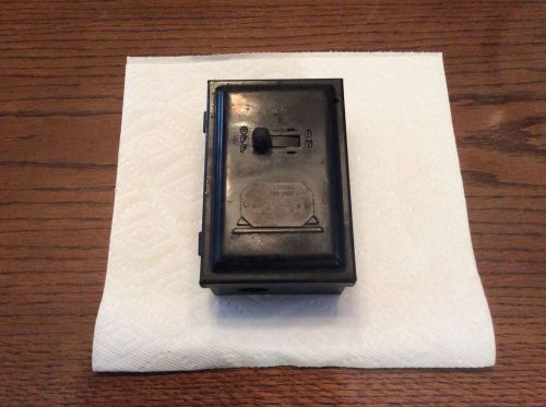 Walker Turner Electrical Fuse / On - Off Switch Box 1930s - 40s
