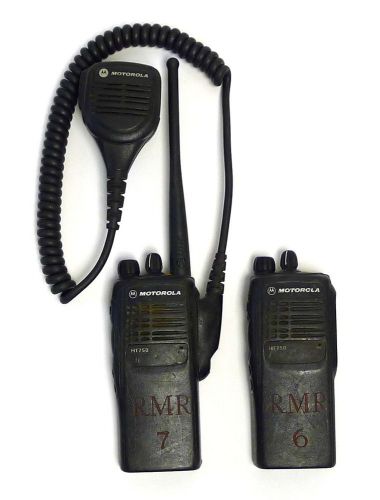 Lot of 2 Motorola HT750 AAH25SDC9AA2AN 4 Channel, UHF, 4W, 450-512MHz Radios