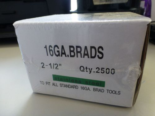 STAINLESS STEEL FINISH NAILS, 16 GA STRAIGHT, 2-1/2&#034;L, 2.5M/BOX