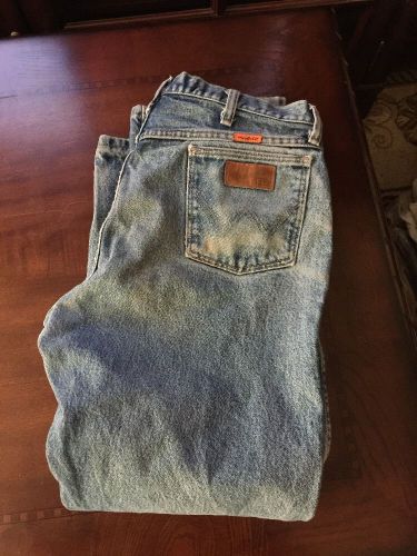 Men&#039;s Wrangler FRC 36x30 Used Pants Jeans