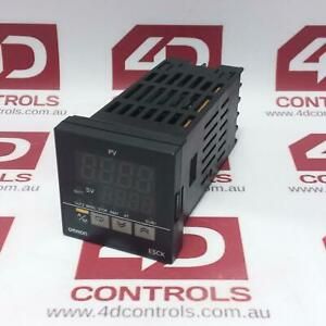 E5CK-AA1 | Omron | Temperature Controller 24VDC 50/60Hz 305W, Used