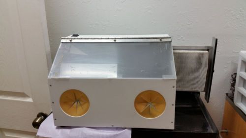 Nidec Alpha V Mini-Blast Cabinet w/Filter (Used, Working)