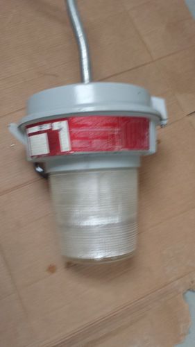 Used  holophane 175 watt 240 volt metal halide hazardous explosion proof light for sale