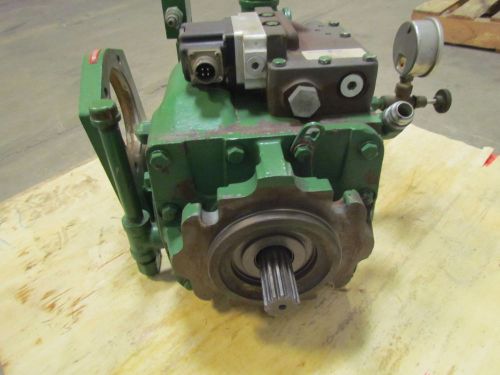 Danfoss 22-2065 hydrostatic hydraulic variable piston pump mcv104a6907 edc unit for sale