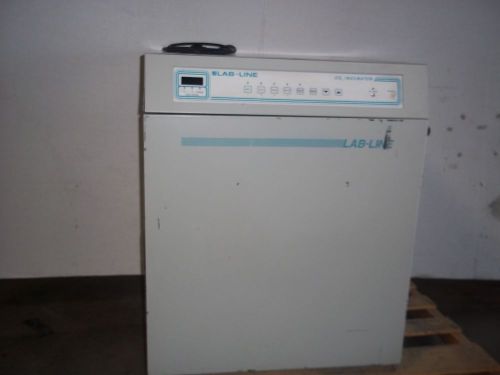 LAB-LINE WATER JACKETED CO2 INCUBATOR 460NS