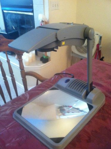 ACCO Apollo 4000 Portable Overhead Projector &amp; Case