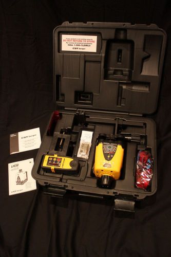 CST/Berger LaserMark LM30PKG with tripod and leveling rod (New)
