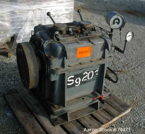 Used- gearbox, type ssh 225/4, 1490 input. previously used between motor and gea for sale