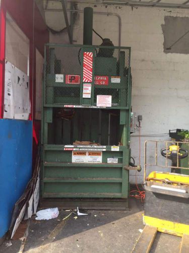cardboard recycling Baler Baler In Operating Condition