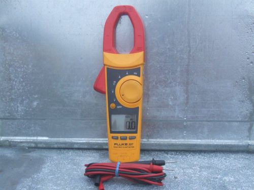 FLUKE  337  True Rms  Clamp Meter  In Working Condition.