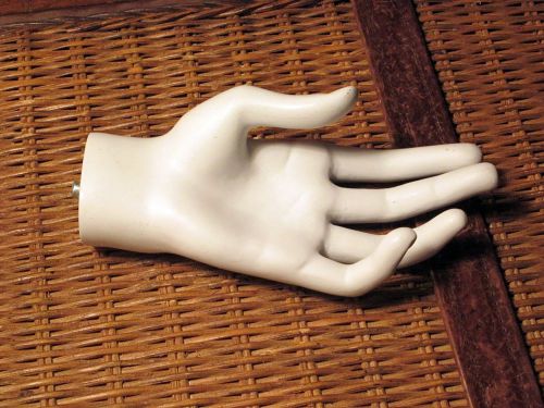 VINTAGE FEMALE / MALE MANNEQUIN HAND