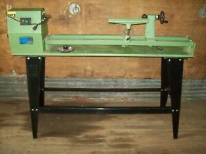 40 in. 1/2HP 120V 4 Speed w/stand Woodturning Wood Lathe Tool  SLIGHTLY USED