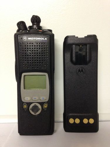 Motorola xts5000 7/800 p25 digital radio for parts h18ucf9pw6an for sale