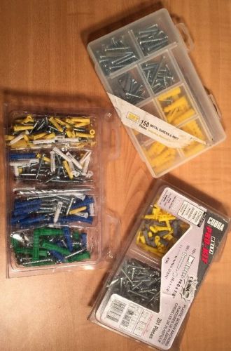 Mixed Lot Of Plastic Screw Anchors Assorted Sizes With Bits