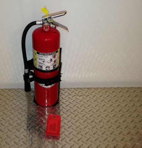 10lb Fire Extinguisher with new hd vehicle bracket and tag
