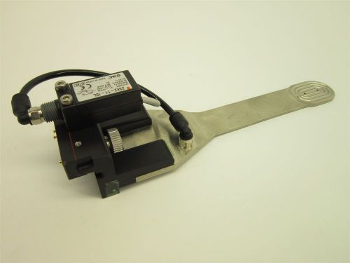 Smc zse2-t1-15l 737204 vacuum switch with wafer arm for sale