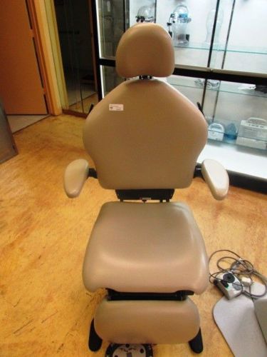 Midmark 419 power chair for sale