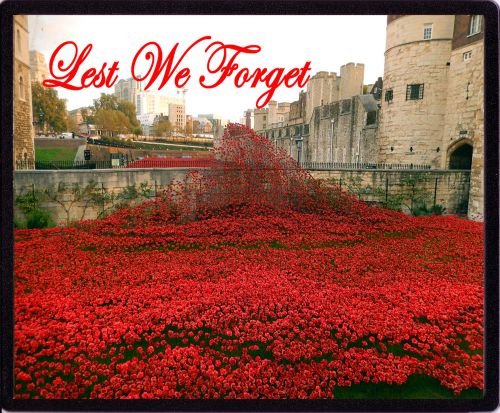 Tower of London Poppy&#039;s Lest We Forget Mouse Mat 225mm x 185mm
