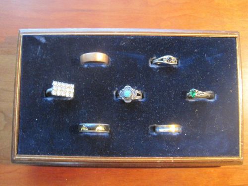 Ring Display Case with 7 Rings
