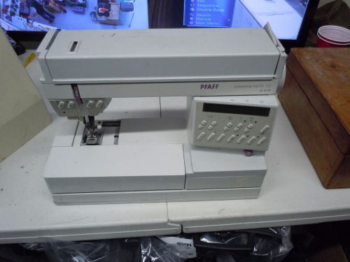 PFAFF Creative 1473 CD Computerized  Home Sewing Embroidery Machine