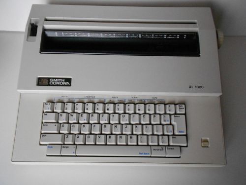 Smith Corona XL1000  Portable Electronic Typewriter w/cover &amp; manual VGC