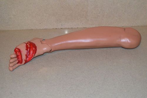 ADULT MANIKIN LEG (RIGHT) WITH FOOT AND TOE INJURIES  TRAINING / TRIAGE(DE1)