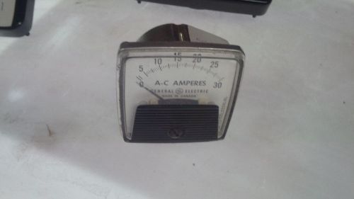 General Electric A-C Volt meter 0-30 Amperes CAT.53-100533NLNL TYPE AW-9I