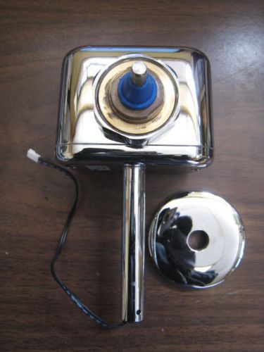 Zurn zems-is hardwired sensor operated urinal flush valve new for sale