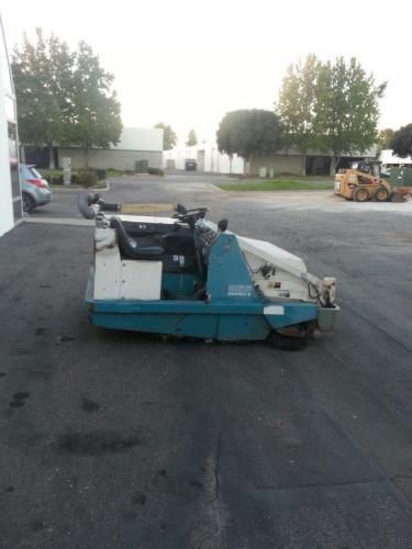 1988 Tennant 255 II Brooms &amp; Sweepers