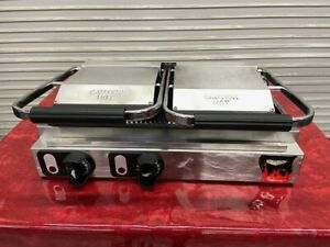 Double Grooved Panini Sandwich Contact Grill Electric Press Vollrath 40795 #5126