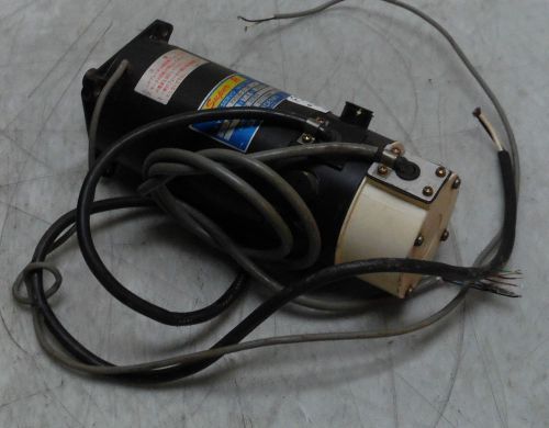 Sanyo denki dc servo motor, u750b-012e l7, 300 w, 75v, 3000 rpm, nnb, old stock for sale