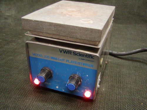 VWR Scientific Mini-Hot Plate/Stirrer Model 220
