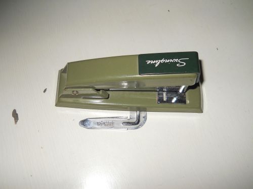 Vintage Swingline 711 Stapler and Staple Remover WORKS