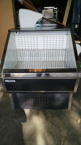 REFRIGERATED DISPLAY CASE-SELF-SERVICE / SELF-CONTAINED 110 VOLT